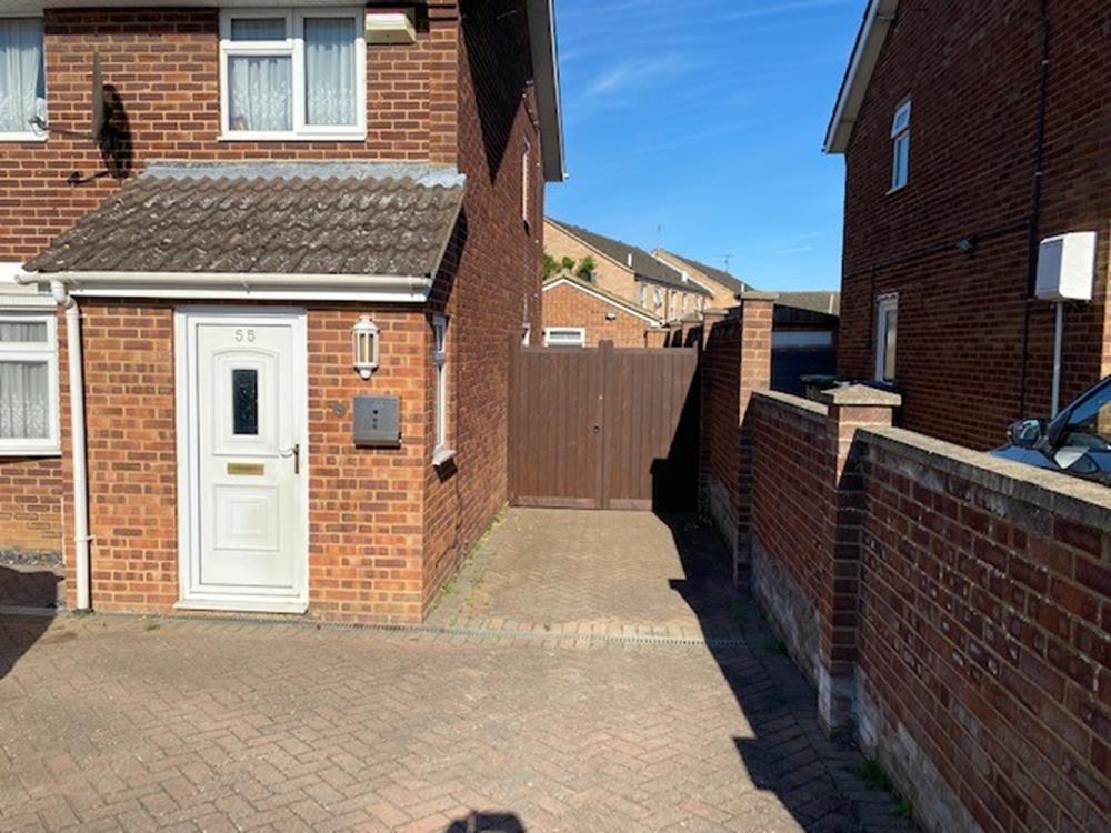 Main image of property: Mount Pleasant Road, Clapham, MK41