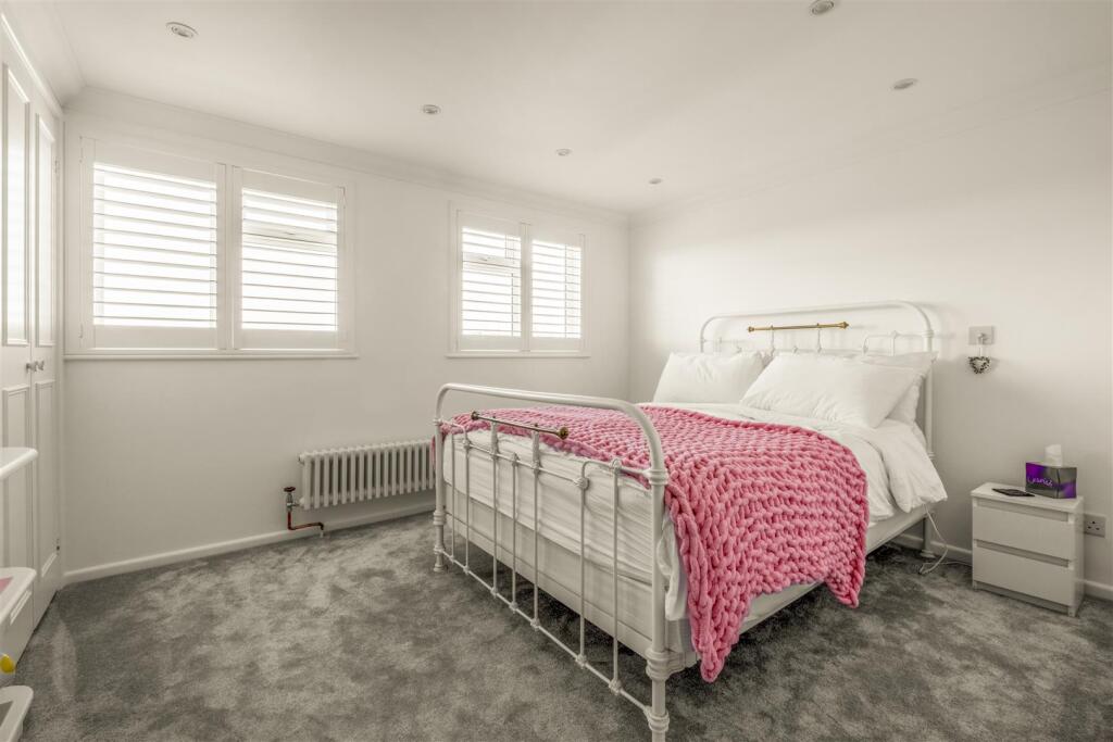 Broomfield Drive, Portslade, Brighton photo 4