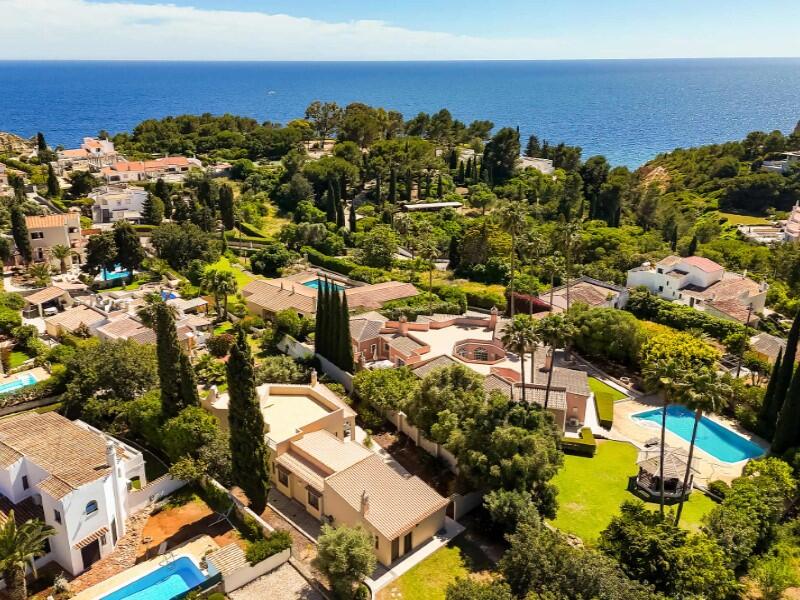 Main image of property: Algarve, Lagoa