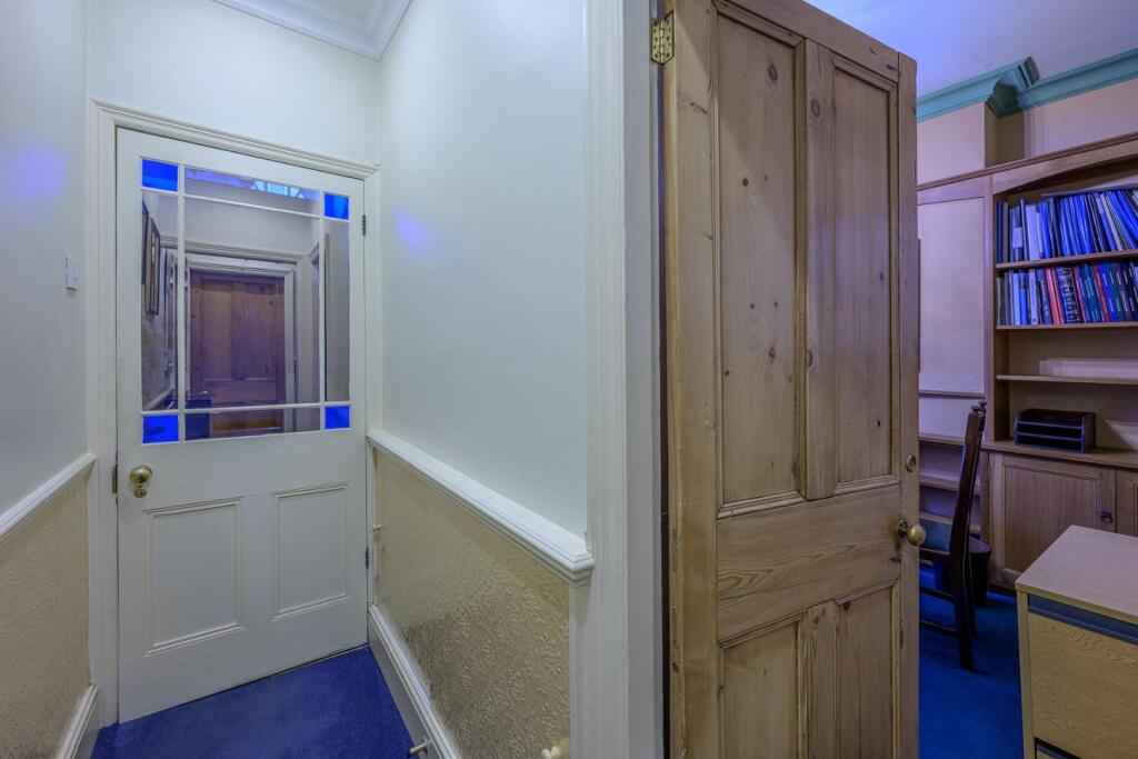 House in Birmingham, Harborne - More