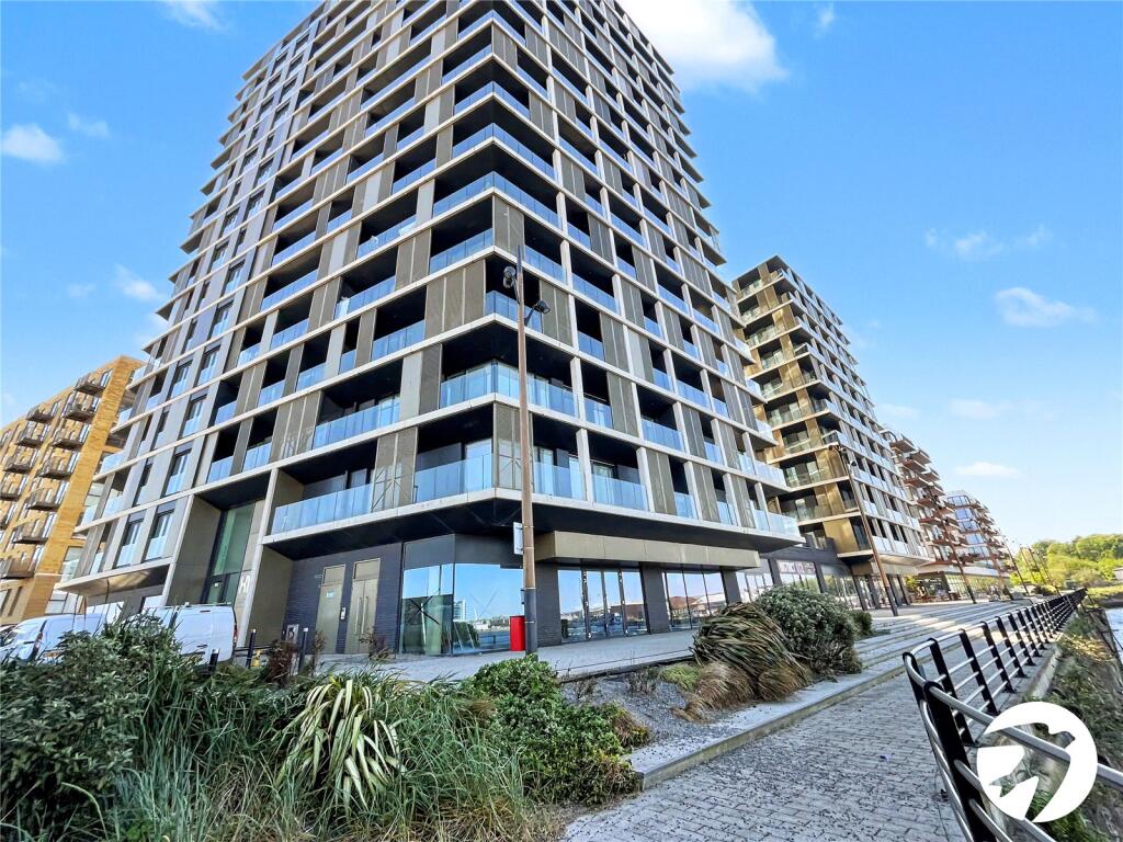 Main image of property: Gillingham Gate Road, Chatham, Kent, ME4