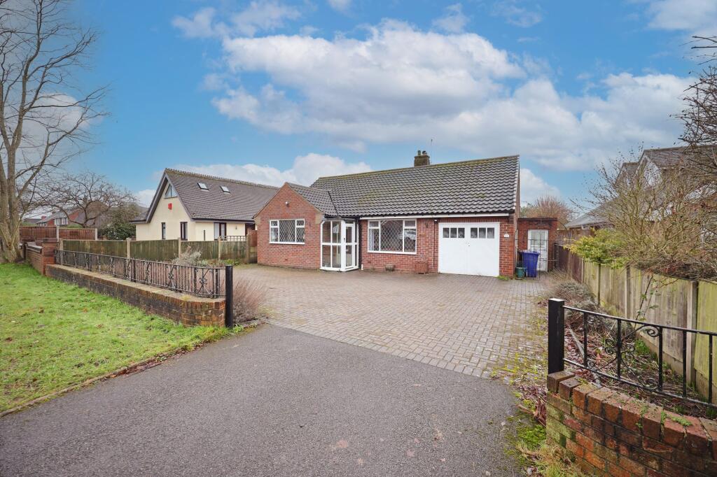 Main image of property: Roe Lane, Westlands, ST5