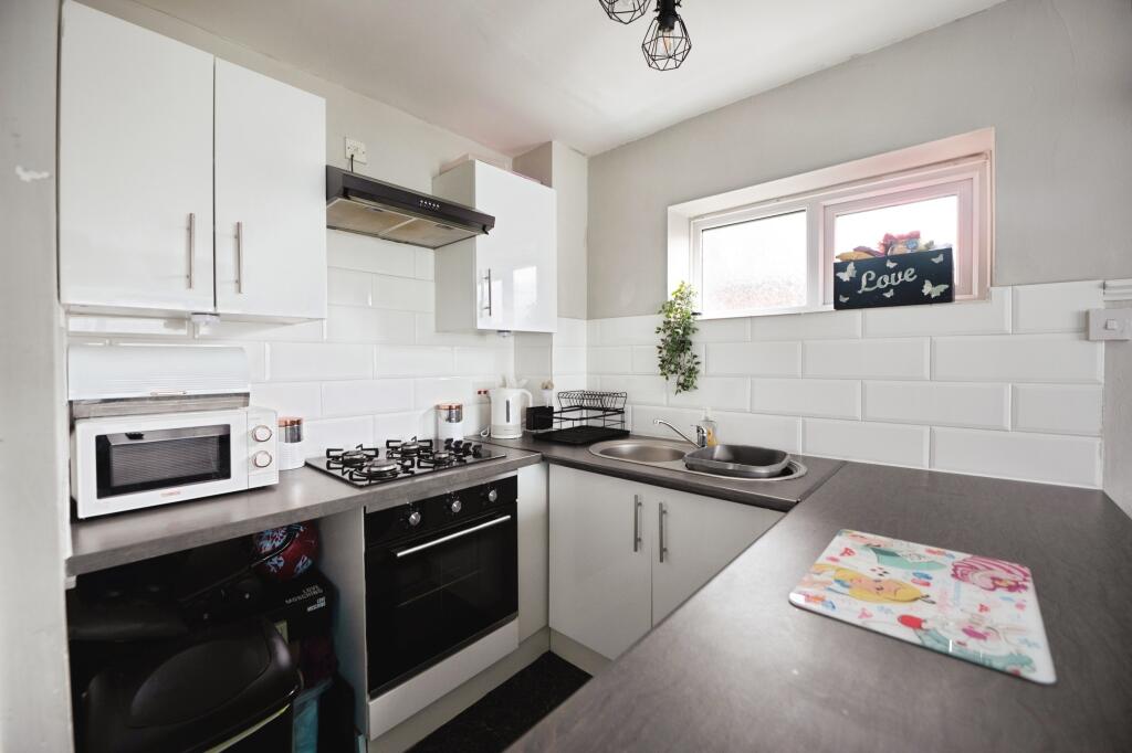 Apartment in London - View 5