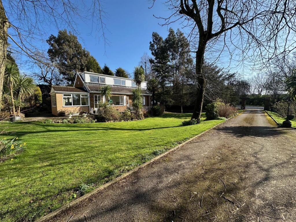 Additional image 2 of Woodside Road, Wyke, Bradford