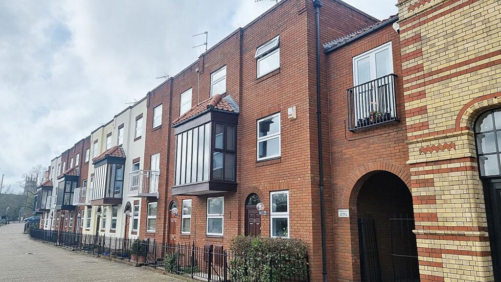 Main image of property: Bathurst Parade, Bristol