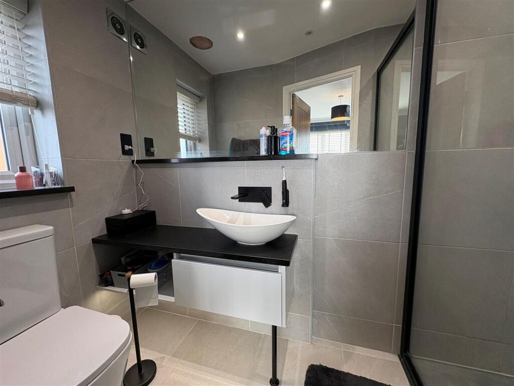 Additional image 17 of Dunmore Avenue, Queensbury, Bradford