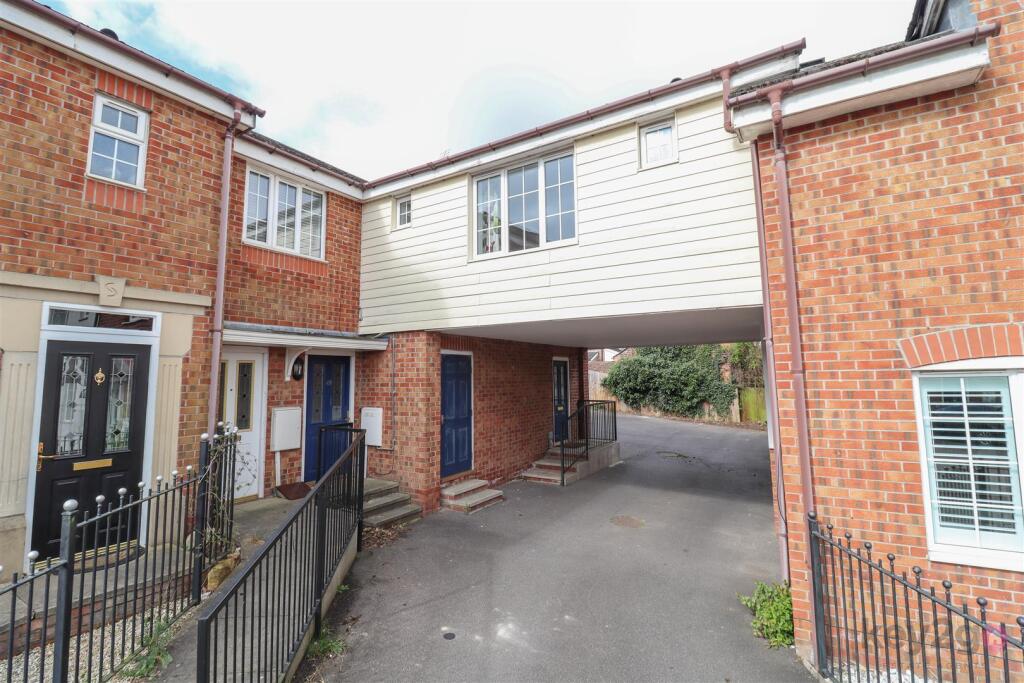 Main image of property: St. Matthews Close, Renishaw, S21