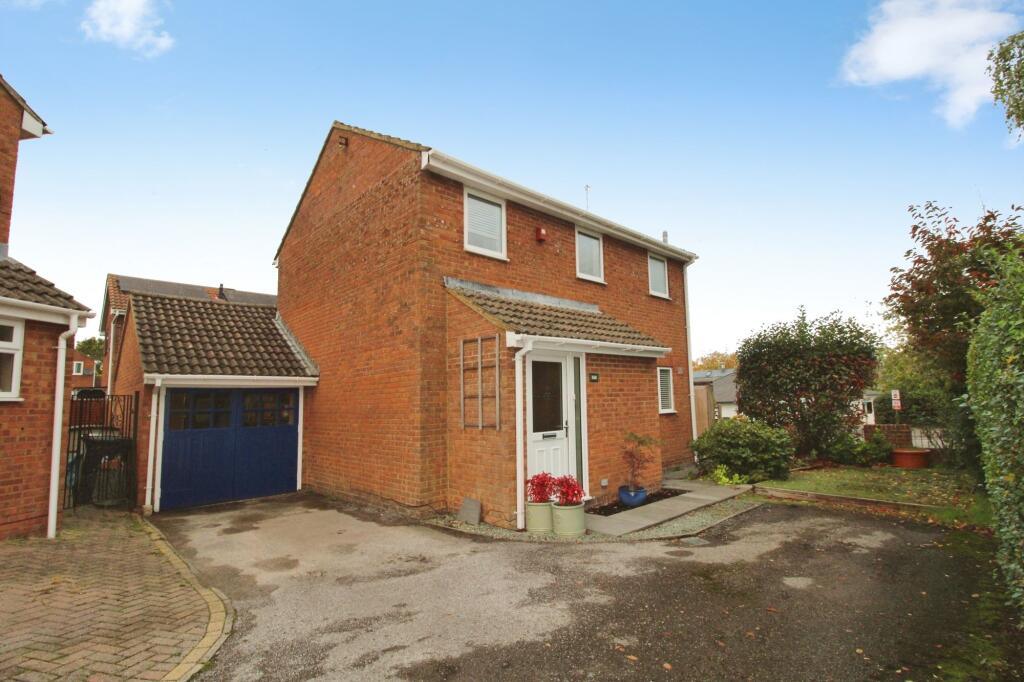 Somerdale Close, Westlea, SN5
