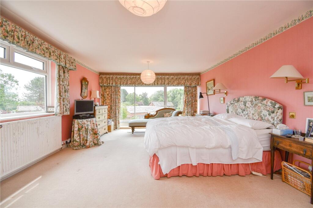 House in Burton, Ellesmere Port - View 5