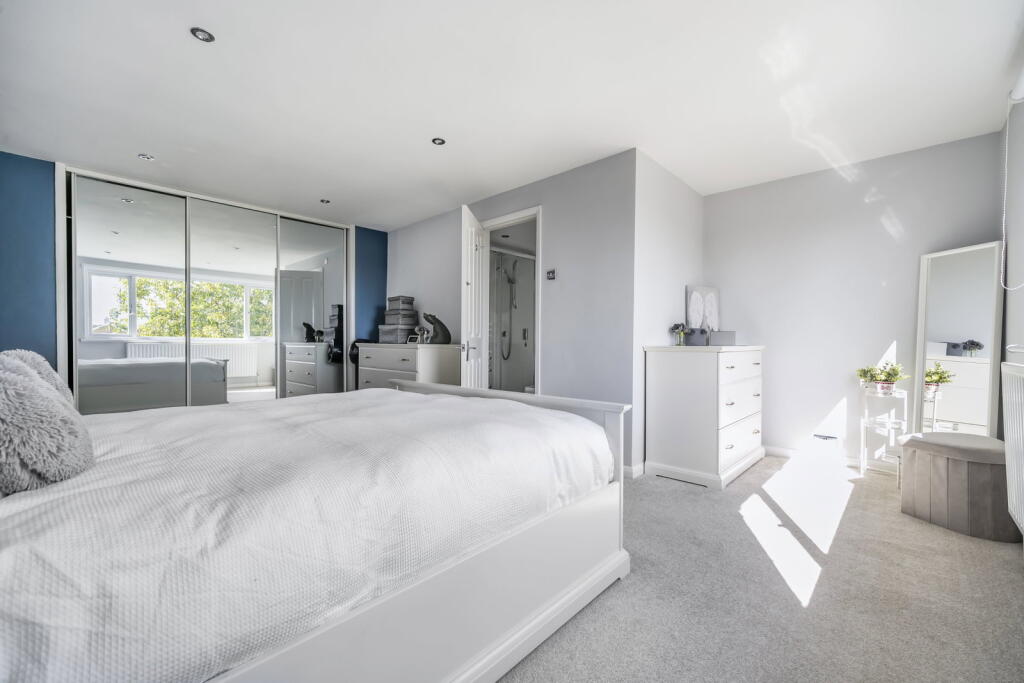 House in Gillingham, Wigmore - View 4