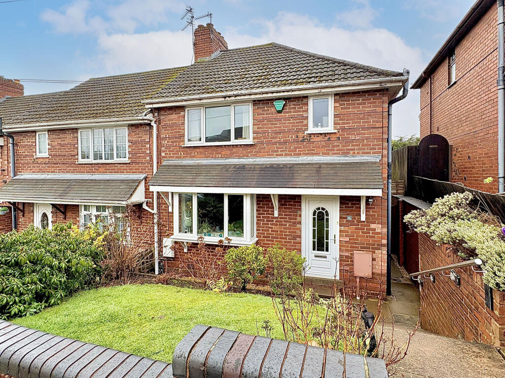 3-bed terraced on Sherwin Avenue, WOODCROSS, WV14 9RX, £210,000
