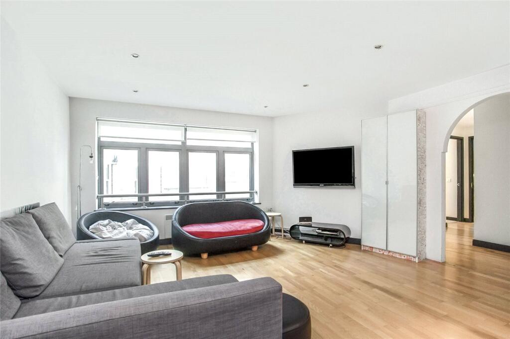 Main image of property: Garden Walk, Shoreditch, London, EC2A