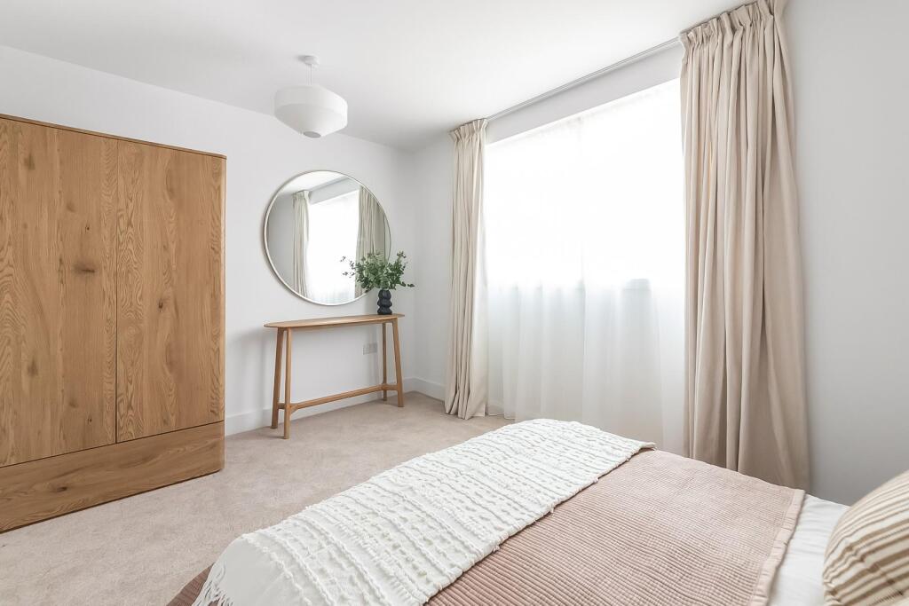 Lumina Court, Orpington - More