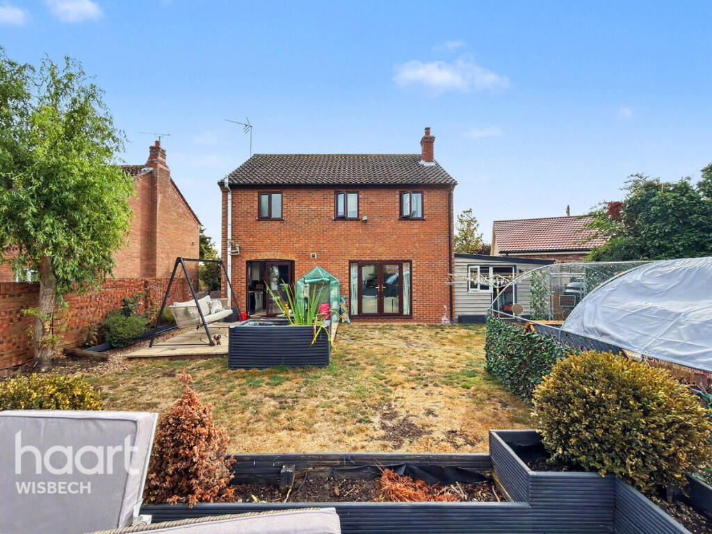 House in Peterborough - View 5