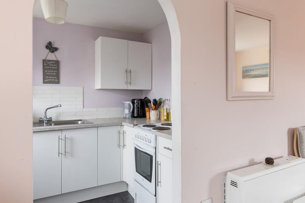 Apartment in Vale of White Horse, Long Furlong, Abingdon on Thames - View 5
