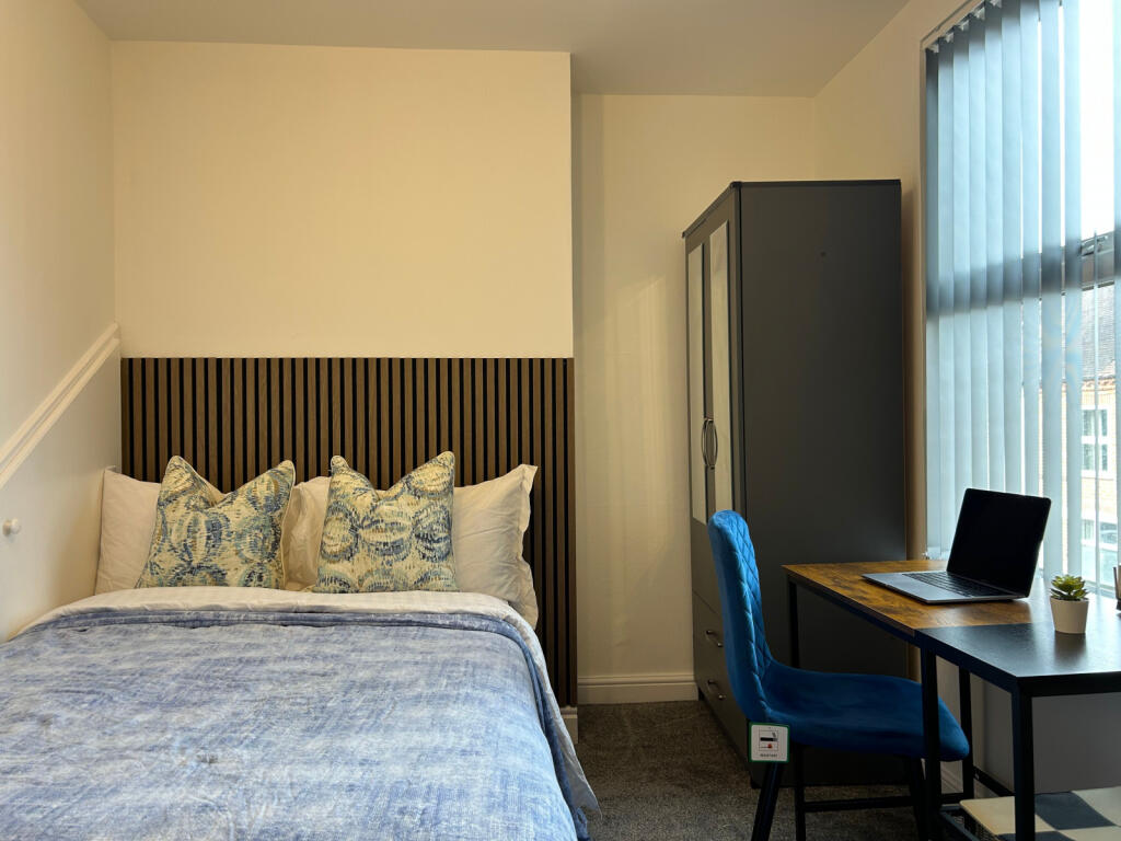 Main image of property: Cradley Heath, B64