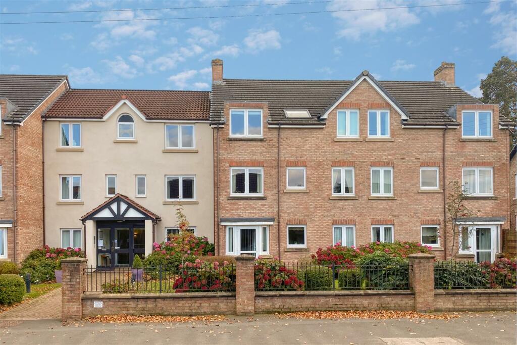 1-bed other on The Village, Wigginton, York, £130,000