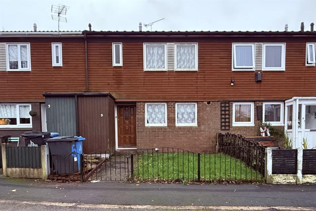 3-bed house on Saltash Close, Brookvale, WA7  6AG, £125,000