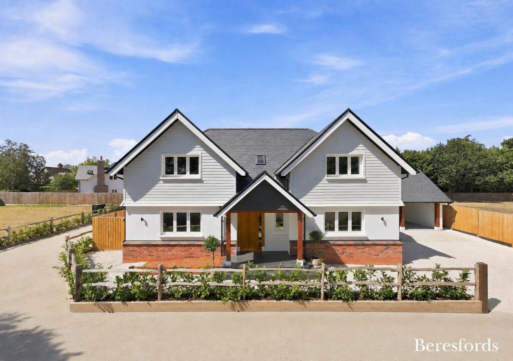 Main image of property: Stoney Hills, Burnham-on-Crouch, CM0
