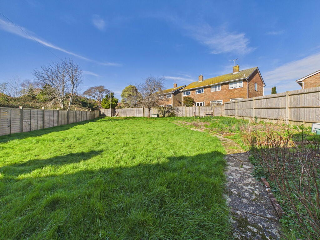 Keymer Crescent, Goring-by-Sea, Worthing, BN12 - View 2
