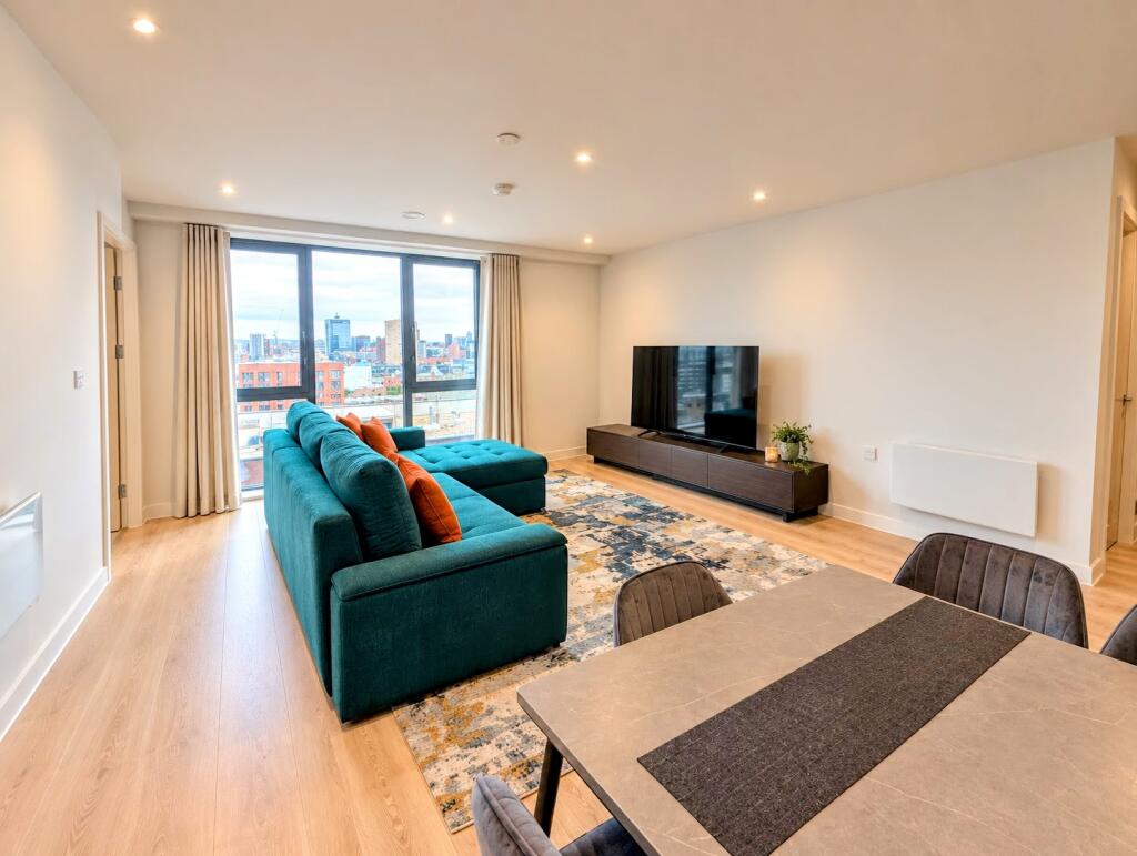 Apartment in Manchester, Strangeways - View 2