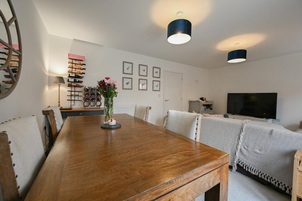 Narrowleaf Drive, Ringwood, BH24 photo 4