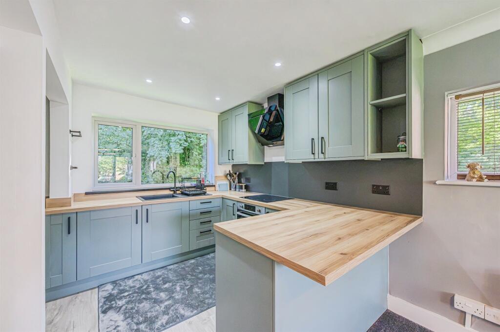 Garrard Gardens, Sutton Coldfield photo 4