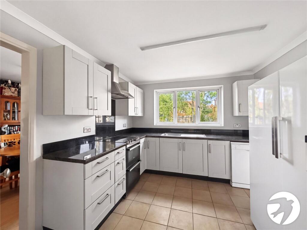 House in Chatham, Wayfield - View 3