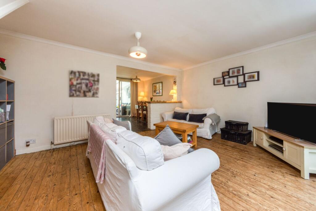 Silkham Road, Oxted, RH8 photo 4