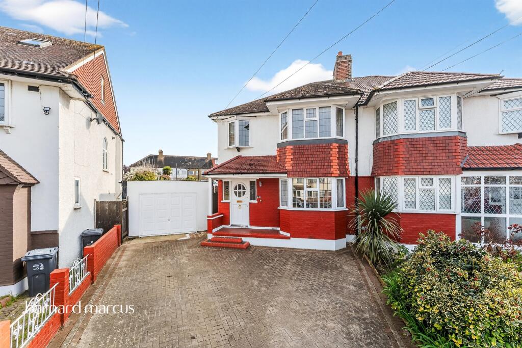Main image of property: Brockenhurst Way, London