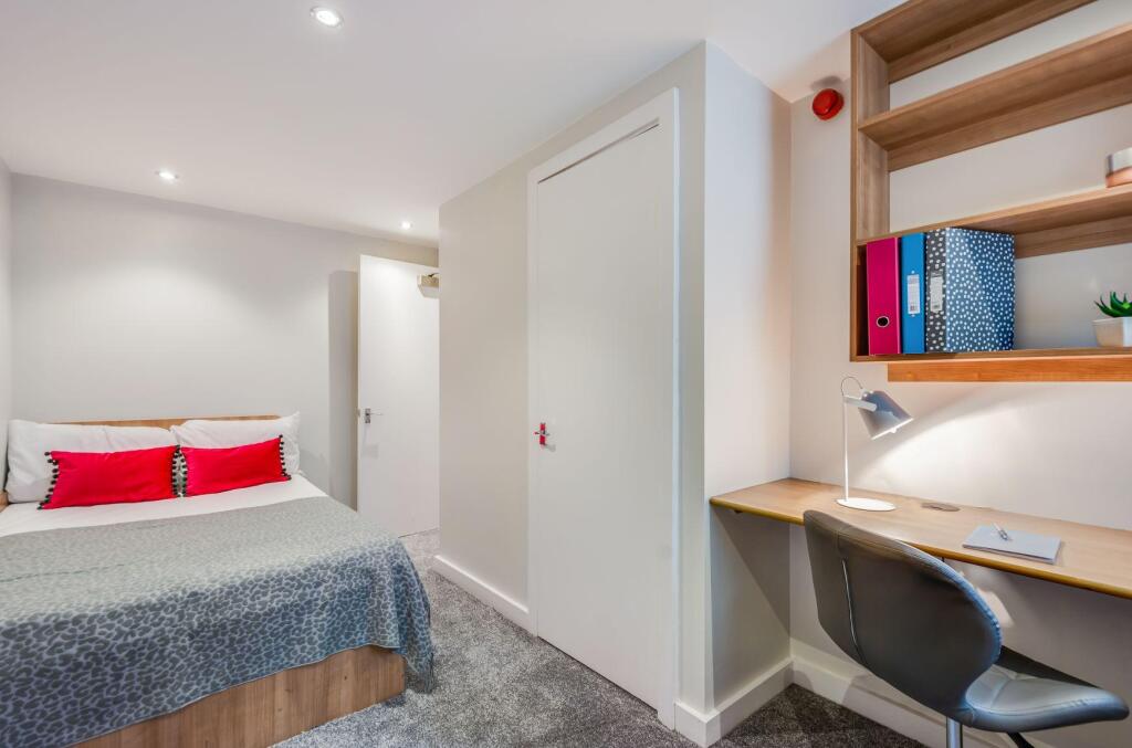 Property photo 8