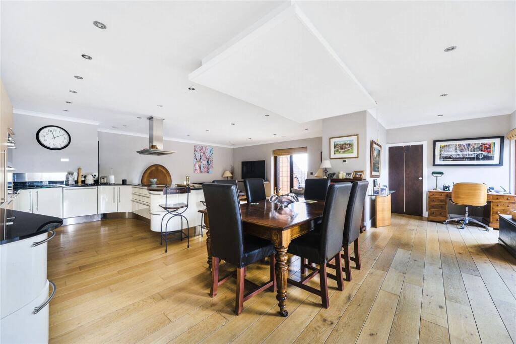 Apartment in Sevenoaks, Westerham - View 4