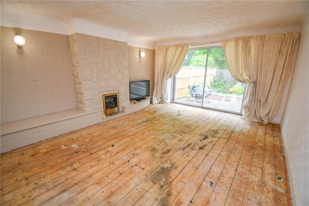 House in Chester, Ellesmere Port - View 2
