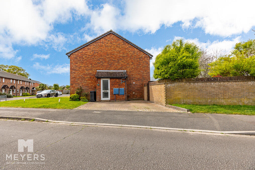 Main image of property: 20 Tarrant Road, Bournemouth, BH9 3PY