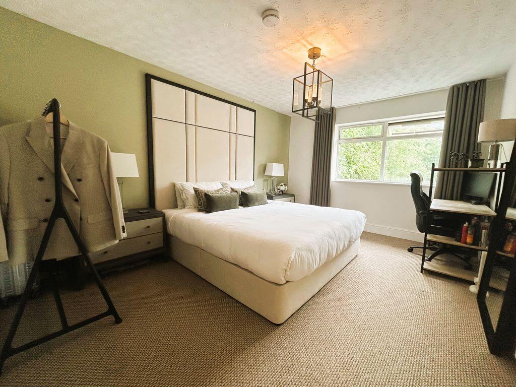 House in Walsall, Shire Oak - More
