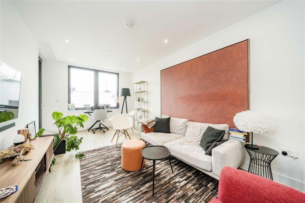 Apartment in London - View 3