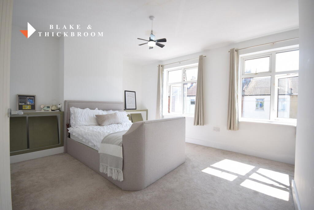 Warwick Road, Clacton-on-sea, CO15 3BY photo 3