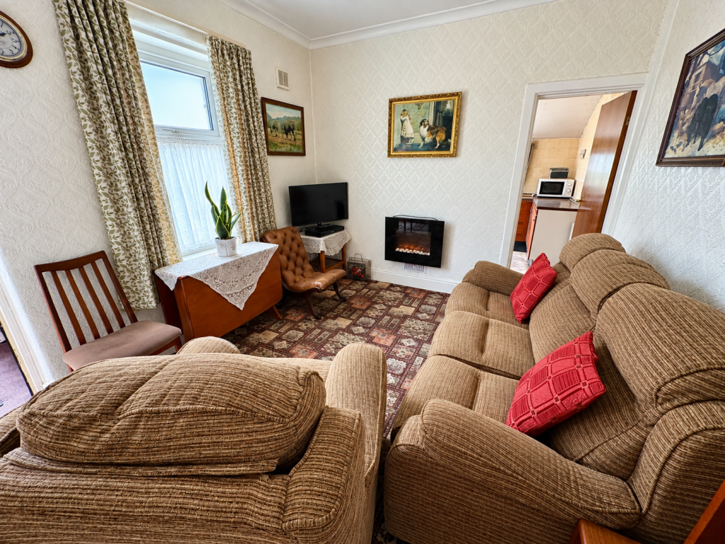 House in Ammanford, Tir-y-dail - View 4
