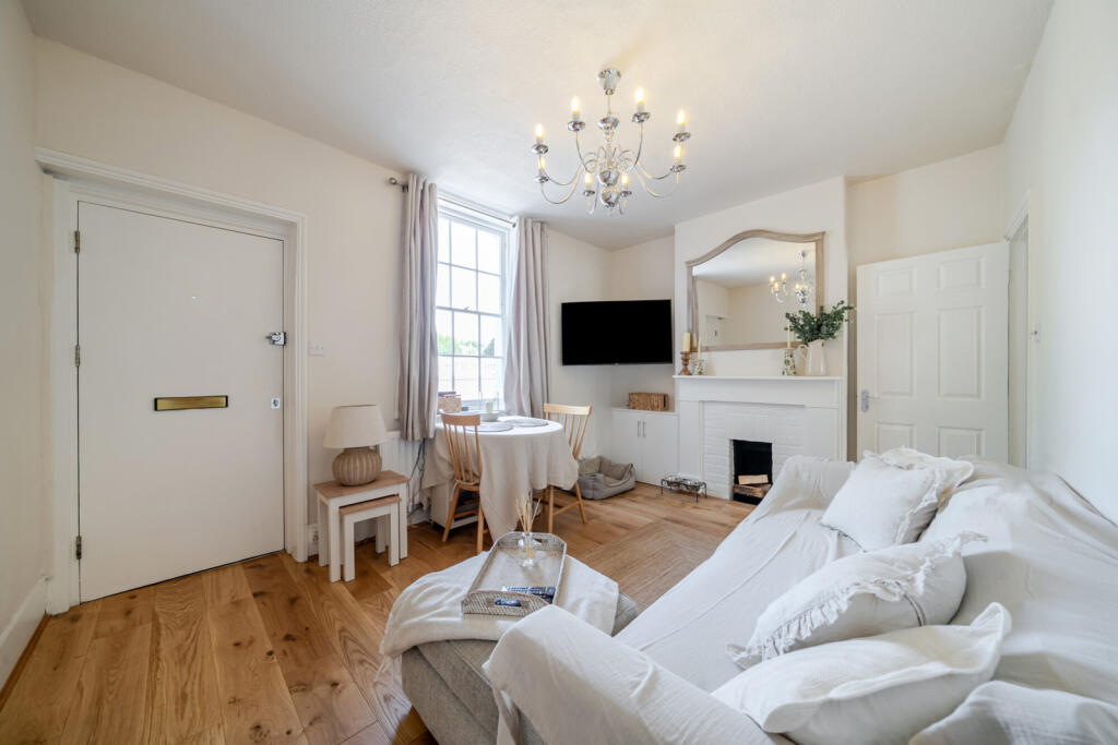 House in Bromley - View 4
