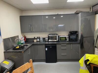 Photo 6. Unit 2.