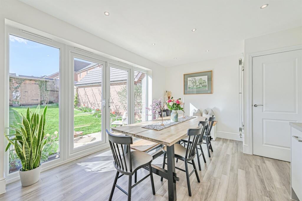 Additional image 3 of Rangemoor Crescent, Amington, Tamworth