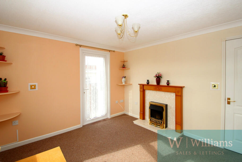 House in East Cowes, Medina Park, Folly - View 5