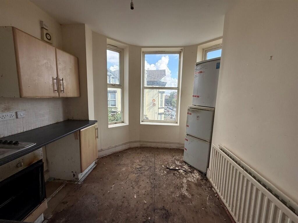 Apartment in Chester - View 5