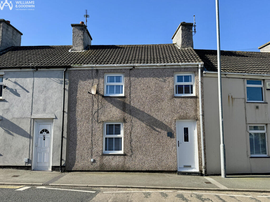 3-bed terraced on Kingsland Road, Holyhead, Anglesey, LL65, £139,950