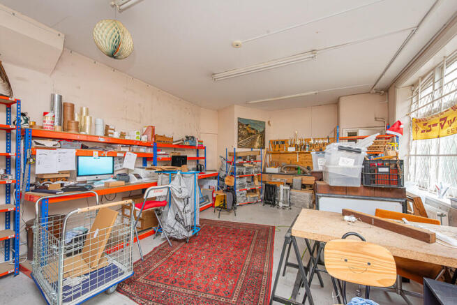 Bouverie Mews, Un...