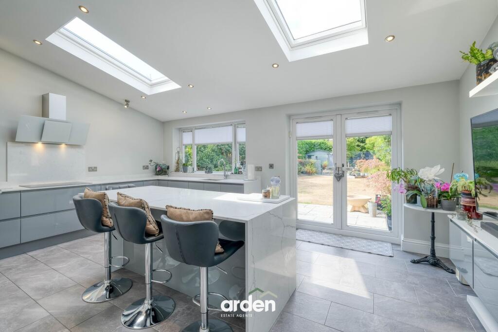 House in Solihull, Shirley - View 4