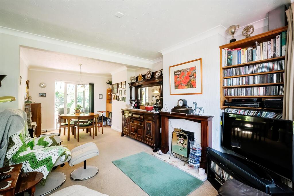 House in London - View 5