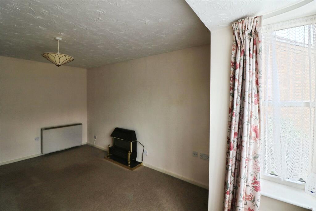 Sawmill Close, Wymondham, Norfolk, NR18 photo 4