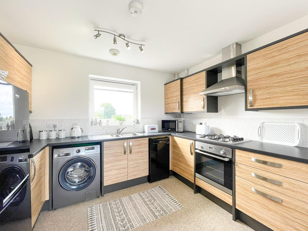 Apartment in Stockport, Greater Manchester - View 5