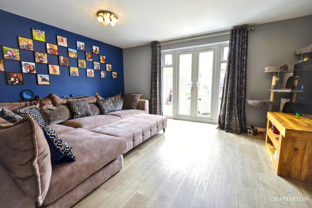 House in Worcester - View 4